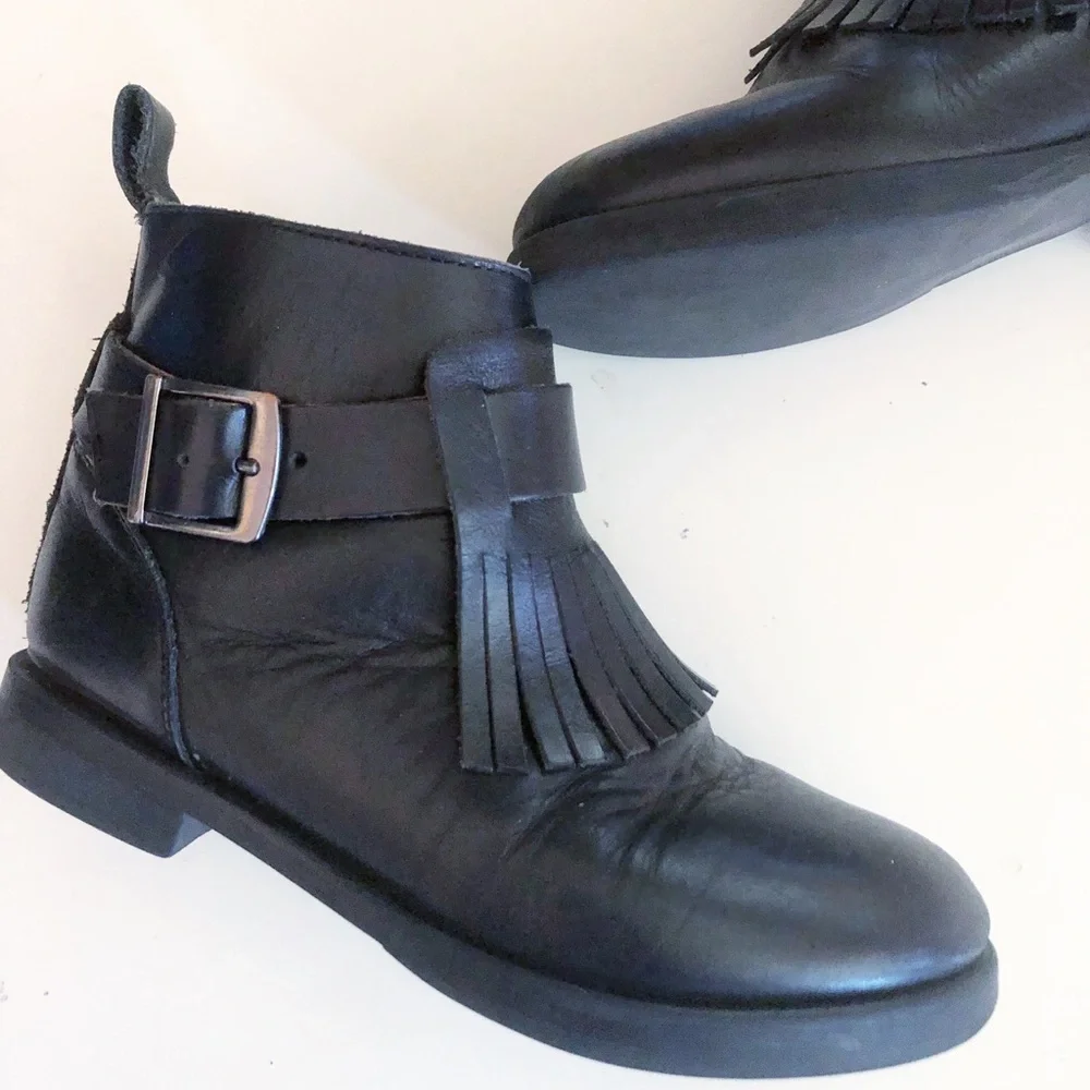 Zara girls black leather fringe ankle boots 11.5